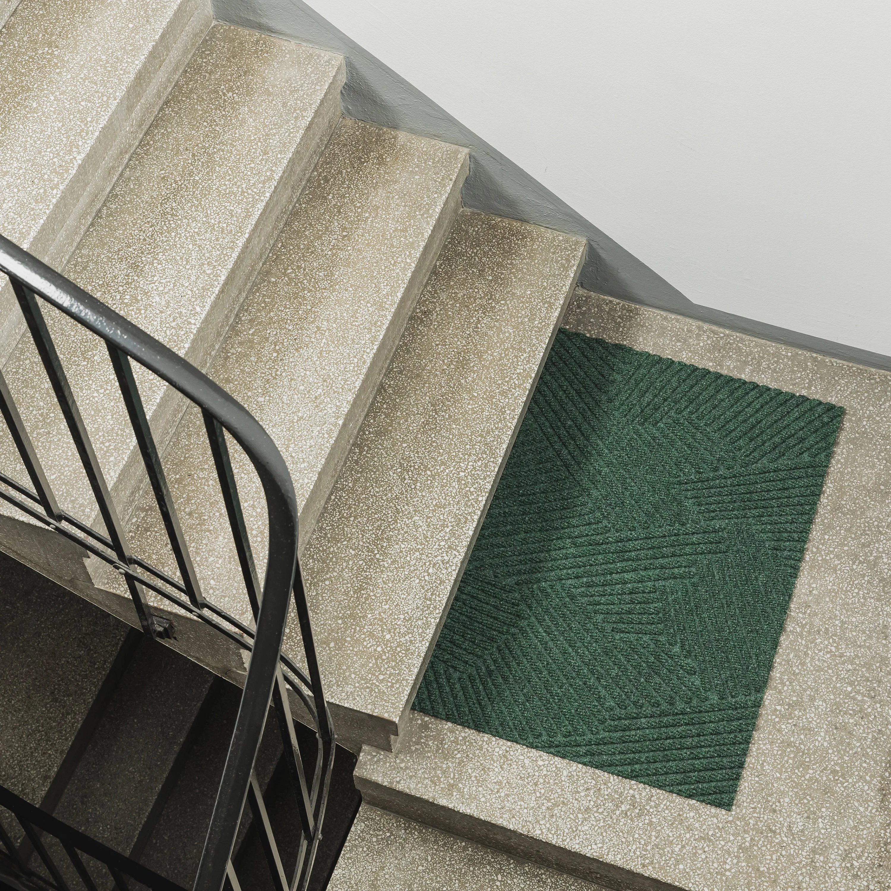 Stra Outdoor Entrance Mat