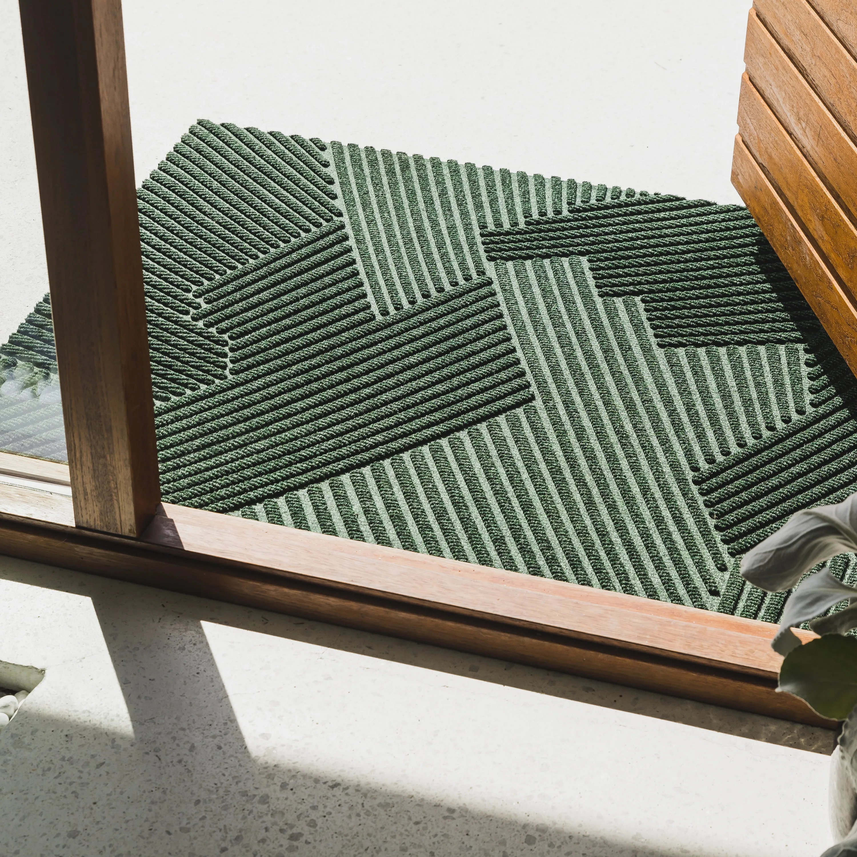 Stra Outdoor Entrance Mat